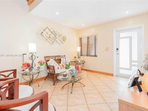 17360 NW 69th Ct 204, Hialeah FL 33015