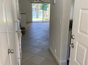 2113 Champions Way, North Lauderdale FL 33068