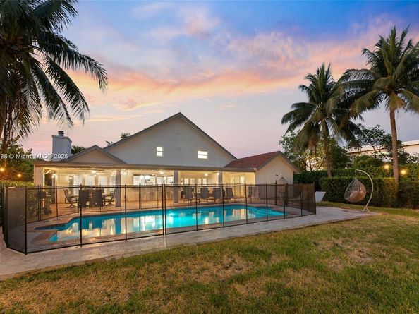 413 Holiday, Hallandale Beach FL 33009