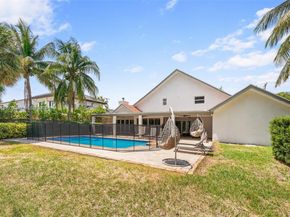 413 Holiday, Hallandale Beach FL 33009