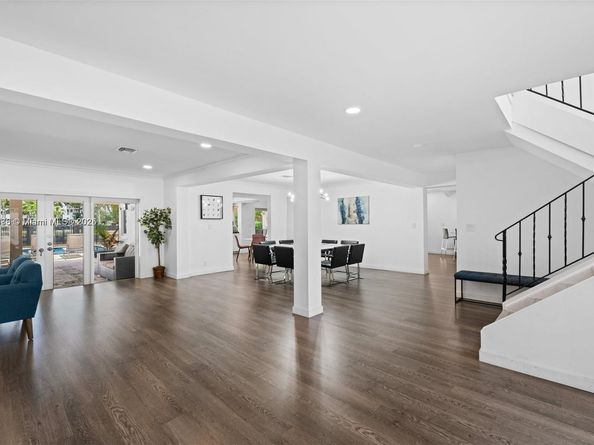 413 Holiday, Hallandale Beach FL 33009