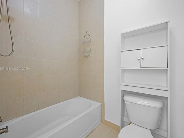 674 NE 191st Ter, Miami FL 33179