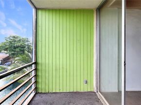 110 Royal Park Dr 3C, Oakland Park FL 33309