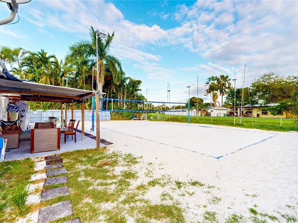 18231 SW 90th Ct, Palmetto Bay FL 33157