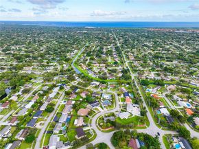 18231 SW 90th Ct, Palmetto Bay FL 33157