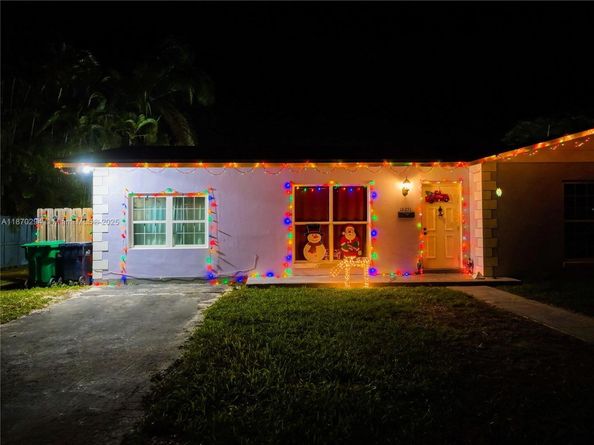 18231 SW 90th Ct, Palmetto Bay FL 33157