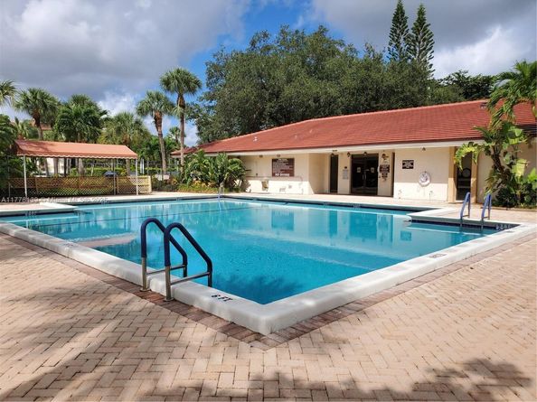 5550 NW 44th St 111B, Lauderhill FL 33319