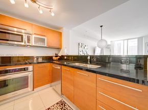 244 Biscayne Blvd 2309, Miami FL 33132