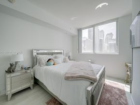 244 Biscayne Blvd 2309, Miami FL 33132