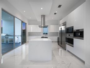 16710 N Botaniko Dr N, Weston FL 33326