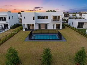 16710 N Botaniko Dr N, Weston FL 33326