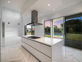 16710 N Botaniko Dr N, Weston FL 33326