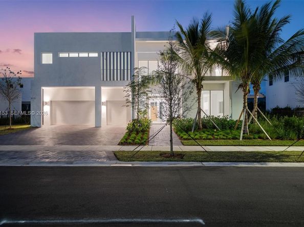 16710 N Botaniko Dr N, Weston FL 33326