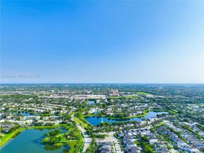 3090 SE 7th Ct, Homestead FL 33033