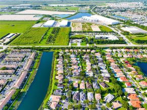 3090 SE 7th Ct, Homestead FL 33033