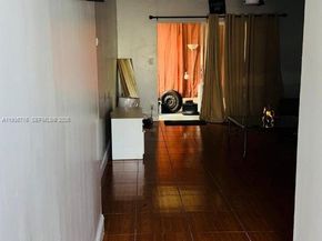 5000 NW 36th St 402, Lauderdale Lakes FL 33319