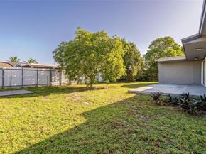 1465 NW 181st St, Miami Gardens FL 33169