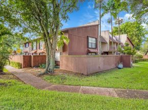 11500 SW 64th St H, Miami FL 33173