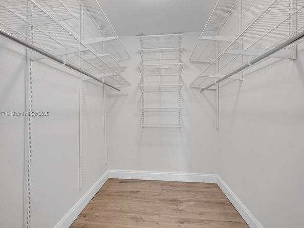 11500 SW 64th St H, Miami FL 33173