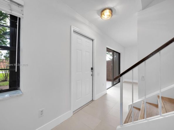 11500 SW 64th St H, Miami FL 33173