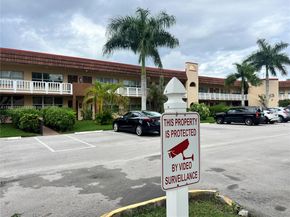 8851 Sunrise Lakes Blvd 109, Sunrise FL 33322