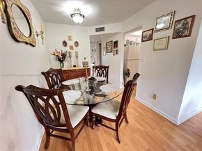 8851 Sunrise Lakes Blvd 109, Sunrise FL 33322