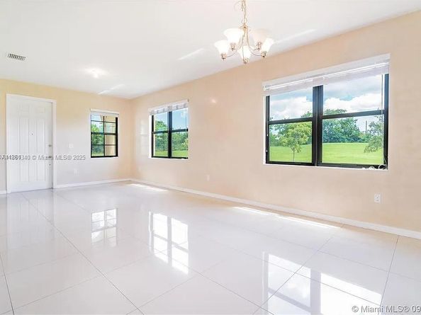 19220 NE 9th Pl, Miami FL 33179