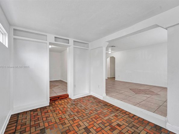 2811 SW 3rd St, Miami FL 33135