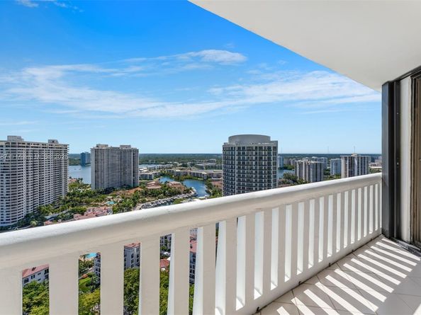 3000 Island Blvd 2902, Aventura FL 33160