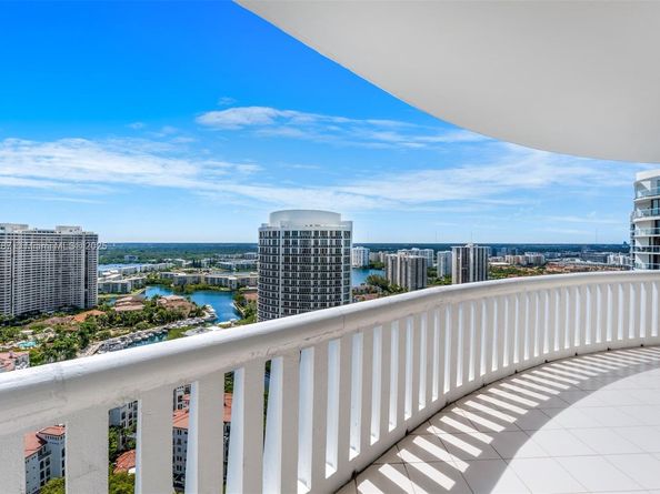 3000 Island Blvd 2902, Aventura FL 33160