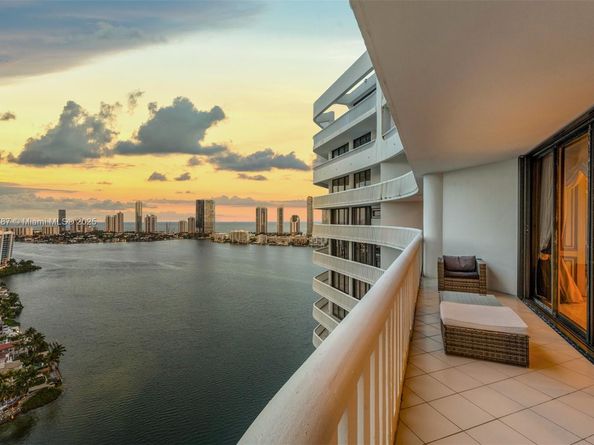 3000 Island Blvd 2902, Aventura FL 33160