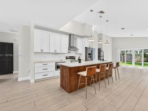1126 NE 16th Ct, Fort Lauderdale FL 33305