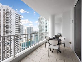 801 Brickell Key Blvd 3010, Miami FL 33131
