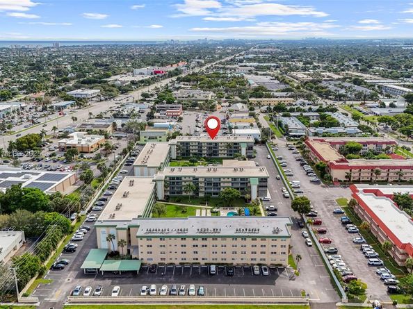810 SE 7th St 306, Deerfield Beach FL 33441