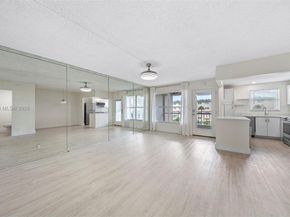 810 SE 7th St 306, Deerfield Beach FL 33441