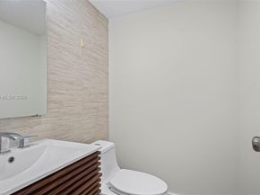 810 SE 7th St 306, Deerfield Beach FL 33441