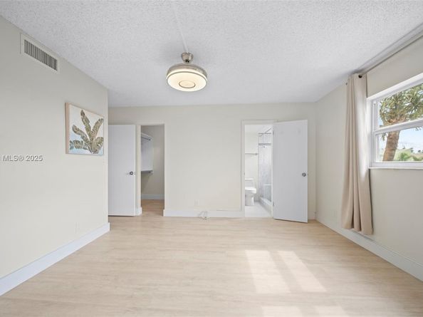 810 SE 7th St 306, Deerfield Beach FL 33441