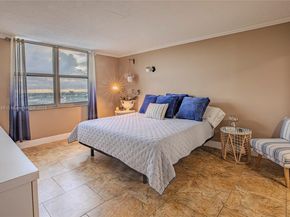 437 Golden Isles Dr 9BC, Hallandale Beach FL 33009