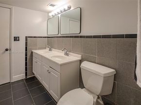 437 Golden Isles Dr 9BC, Hallandale Beach FL 33009