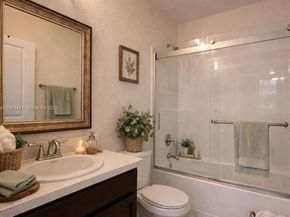 3533 NW 30th Ct, Lauderdale Lakes FL 33311