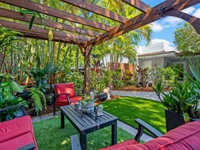 18805 W Lake Dr, Hialeah FL 33015