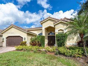 2994 Oakbrook Dr, Weston FL 33332