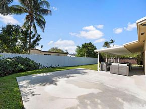 8530 NW 179th St, Hialeah FL 33015
