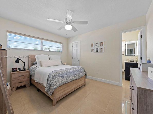 8530 NW 179th St, Hialeah FL 33015