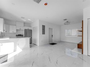 3840 SW 91st Ave, Miami FL 33165