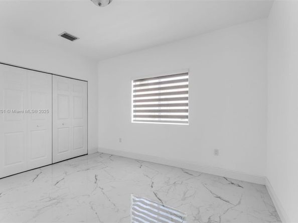 3840 SW 91st Ave, Miami FL 33165