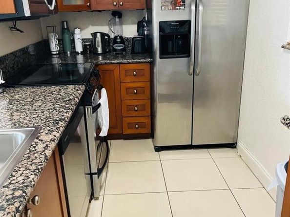 3601 NE 170th St 202, North Miami Beach FL 33160