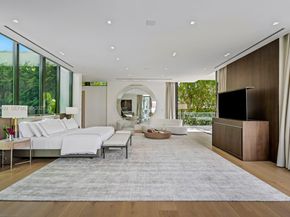 6480 Allison Rd, Miami Beach FL 33141