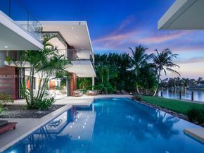 6480 Allison Rd, Miami Beach FL 33141