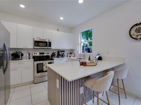 12453 NW 23rd Ct, Miami FL 33167